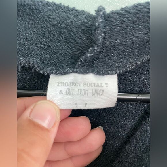 Project Social T X Out from Under Grey Sleeveless Hooded Muscle Sweatshirt SZ S - Picture 5 of 8